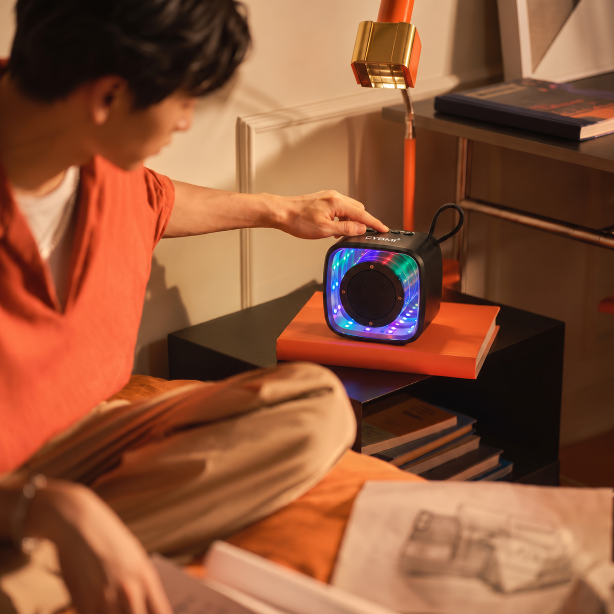 CYOMI Star 677 5W Bluetooth Speaker with Infinity Mirror Lights & Thumping Bass