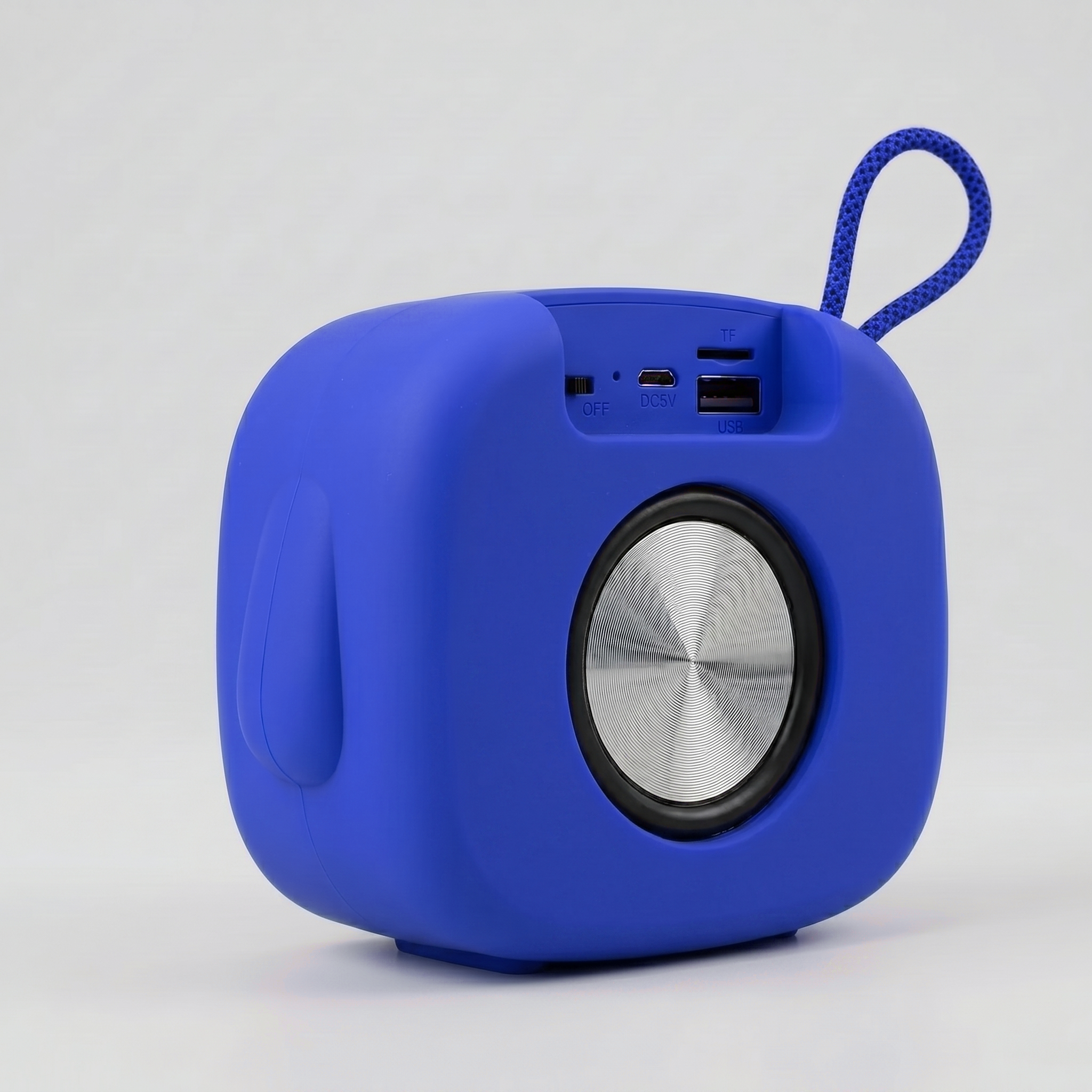 CYOMI STAR 672 Portable Bluetooth Speaker